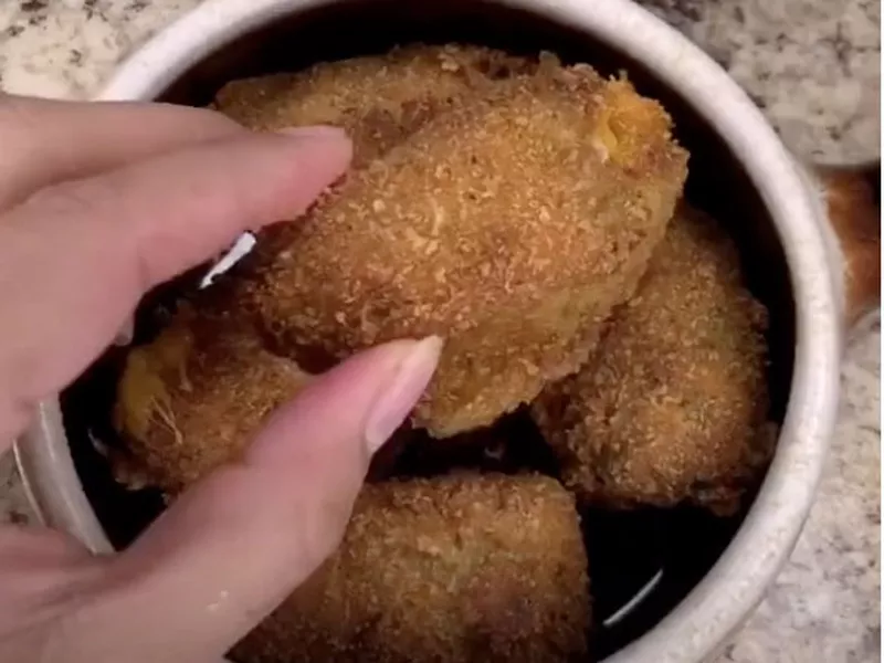 Fried Jalapeno Poppers