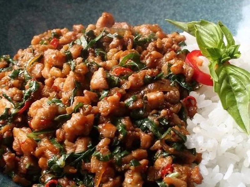 Spicy Thai Basil Chicken