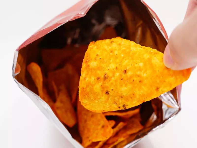 Nacho tortilla crisp