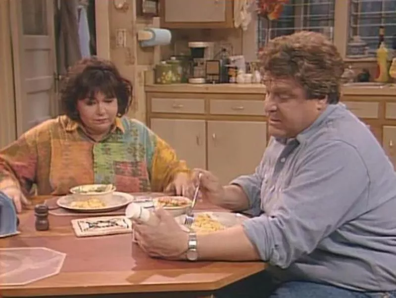 John Goodman and Roseanne Barr in Roseanne (1988)