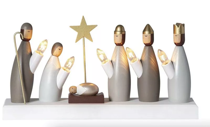 Christmas decoration nativity scene fail