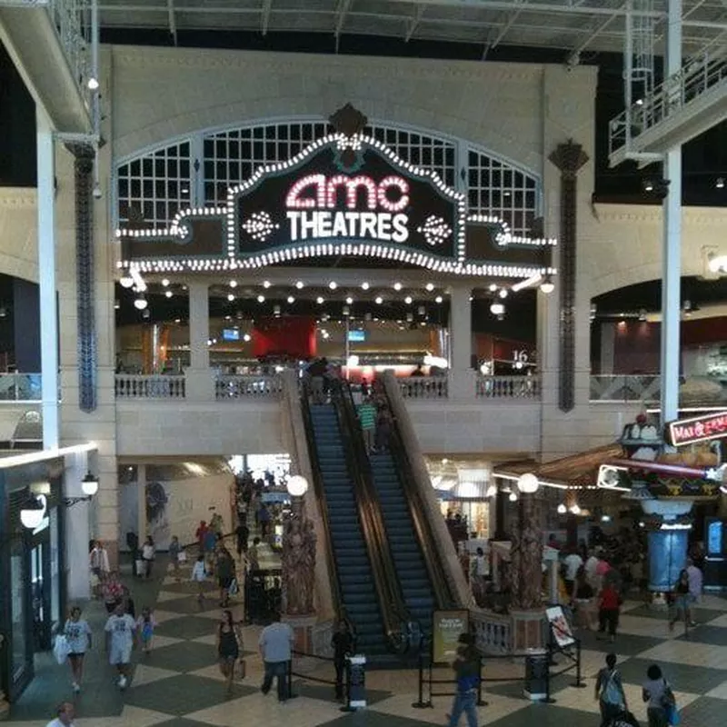 AMC Dine-In Easton Town Center 30