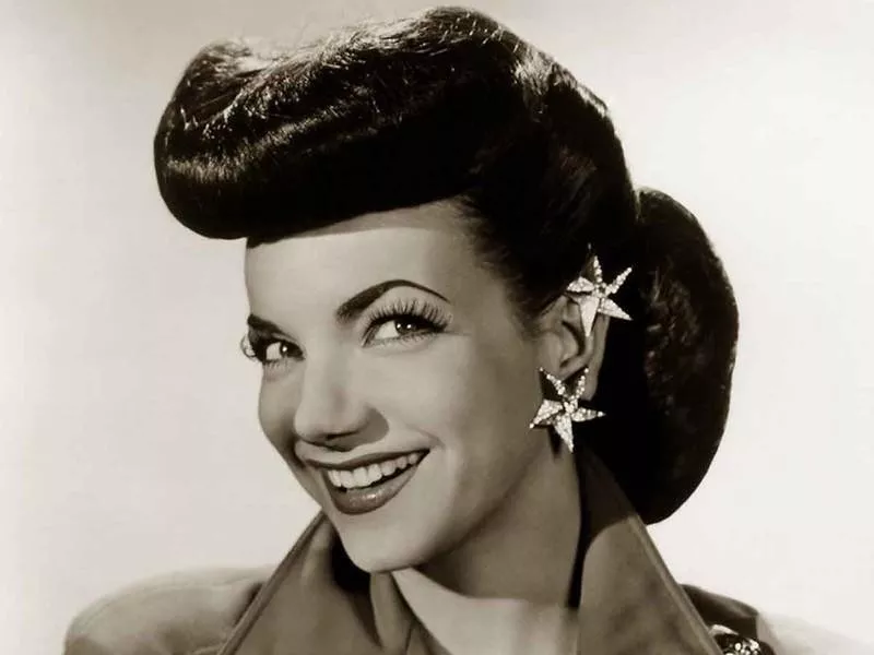 1940s: Pompadour