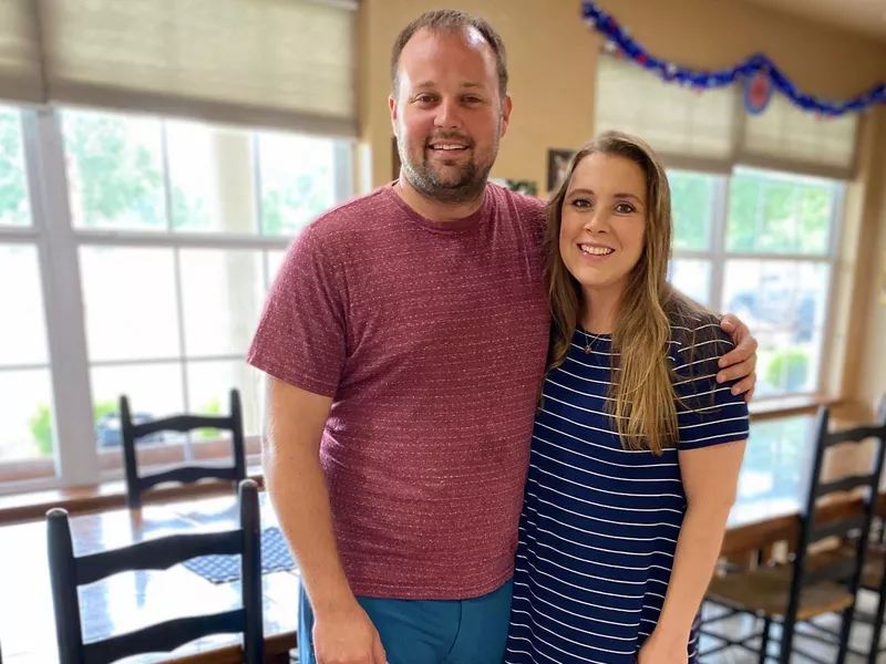 anna duggar with husband