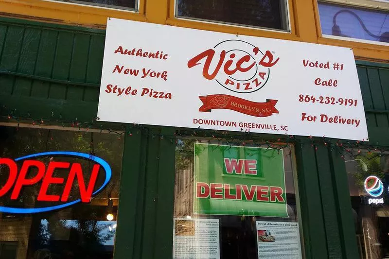 Vic's Pizza