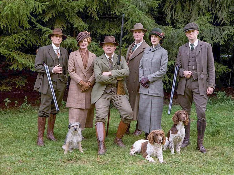 Samantha Bond, Hugh Bonneville, Iain Glen, Nigel Havers, Dan Stevens, and Michelle Dockery in Downton Abbey (2010)