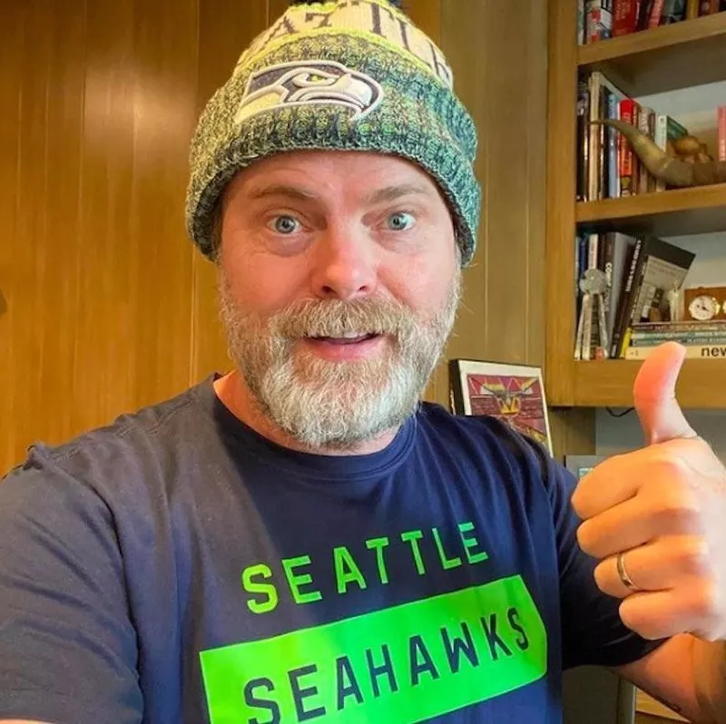 Rainn Wilson takes selfie in Seattle Seahawks attire