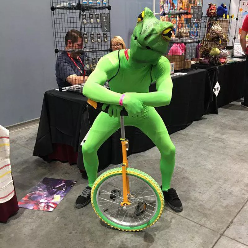 Dat boi meme costume