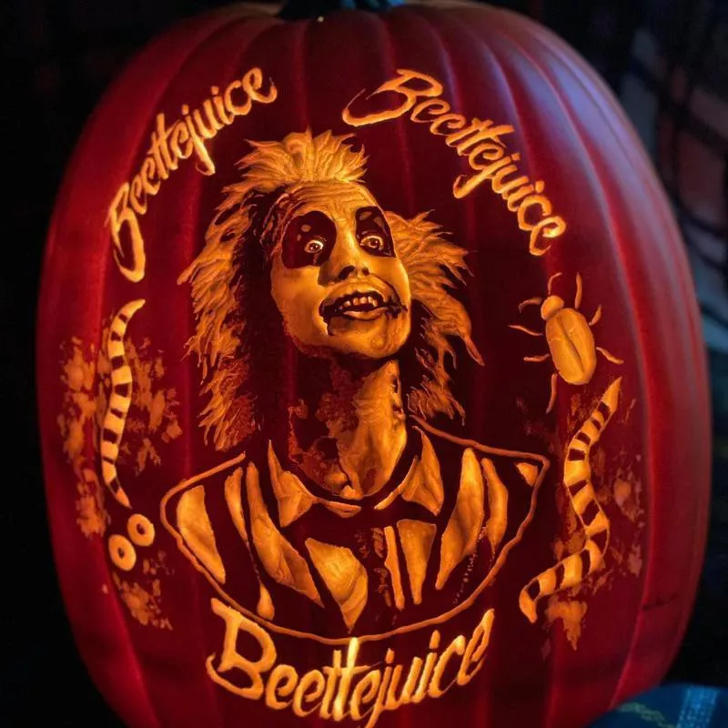 Beetlejuice jack-o'-lantern face