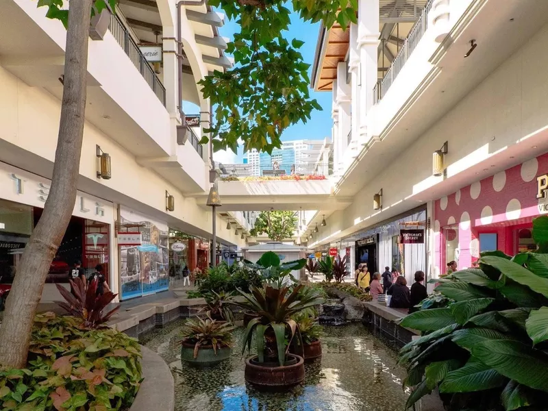 Ala Moana Center Exterior