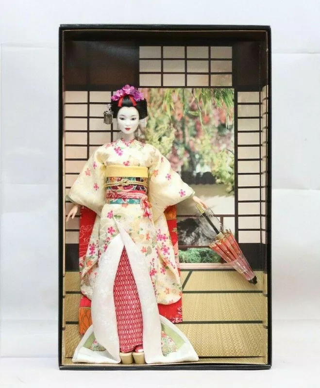 Maiko Barbie Doll