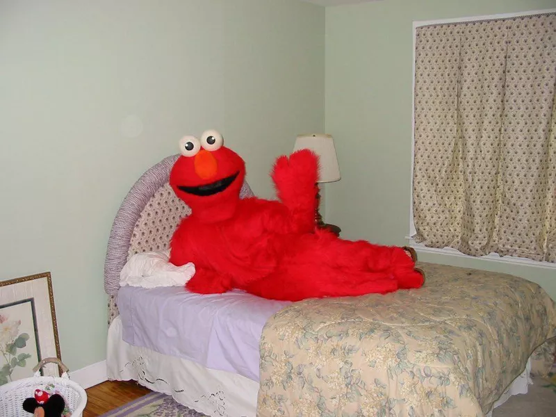 elmo in bedroom