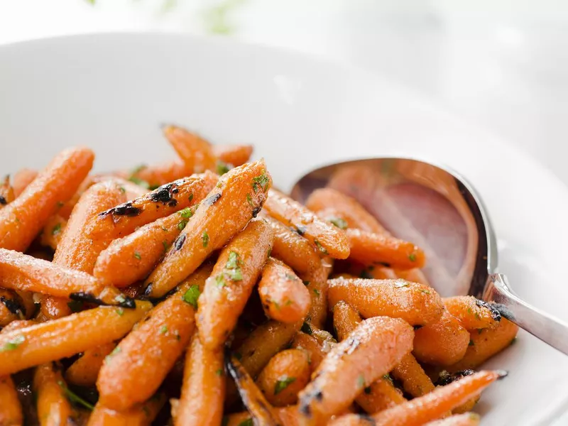 Grilled honey glazed baby carrots