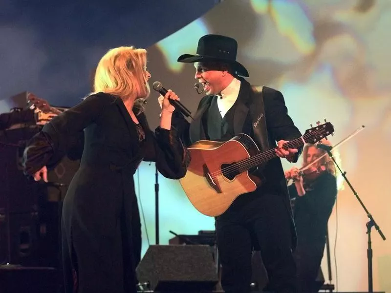 Trisha Yearwood and Garth Brooks