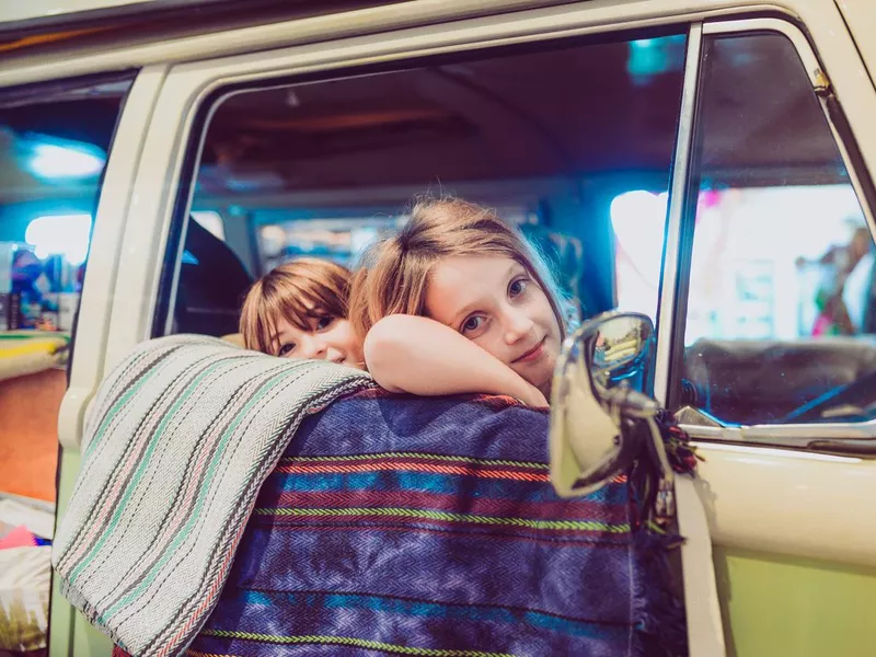 kids in car