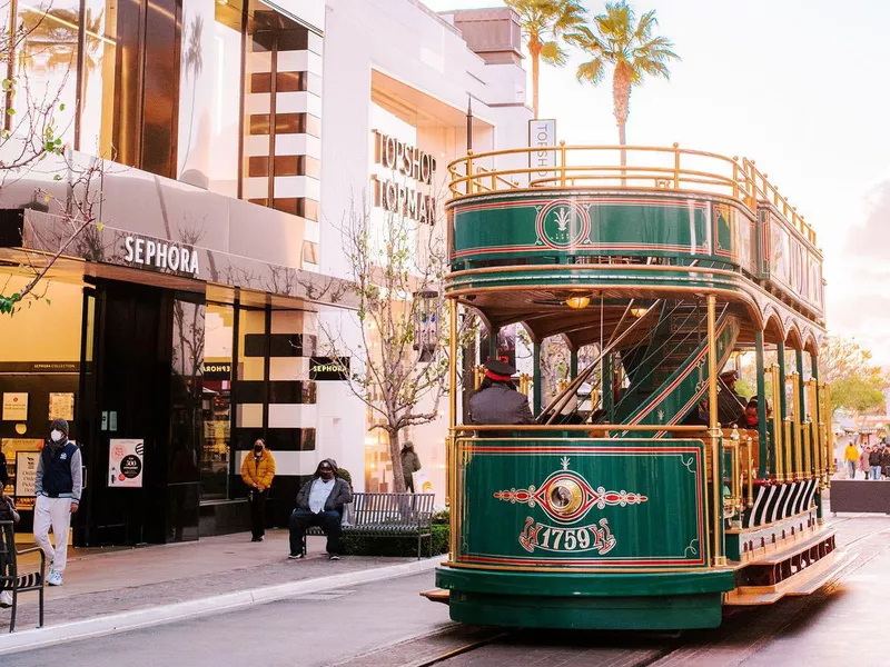 Grove Mall Trolly