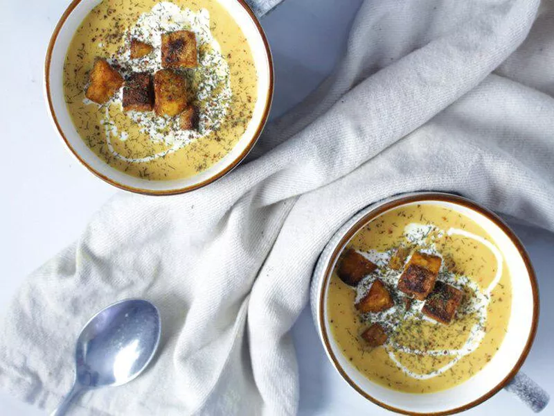 Vegan Cauliflower and Turmeric Soup