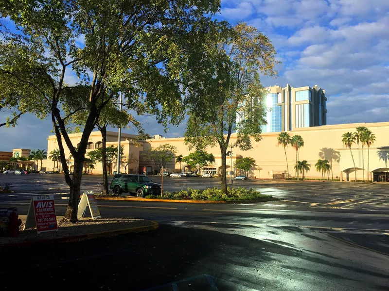 Plaza Las Americas Exterior