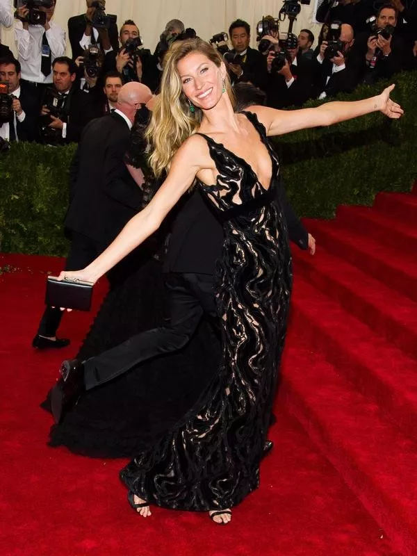 Gisele Bundchen at the Metropolitan Museum