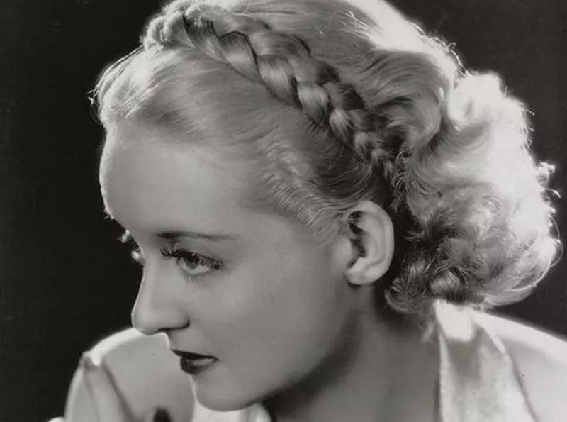 1930s: Detachable Braid